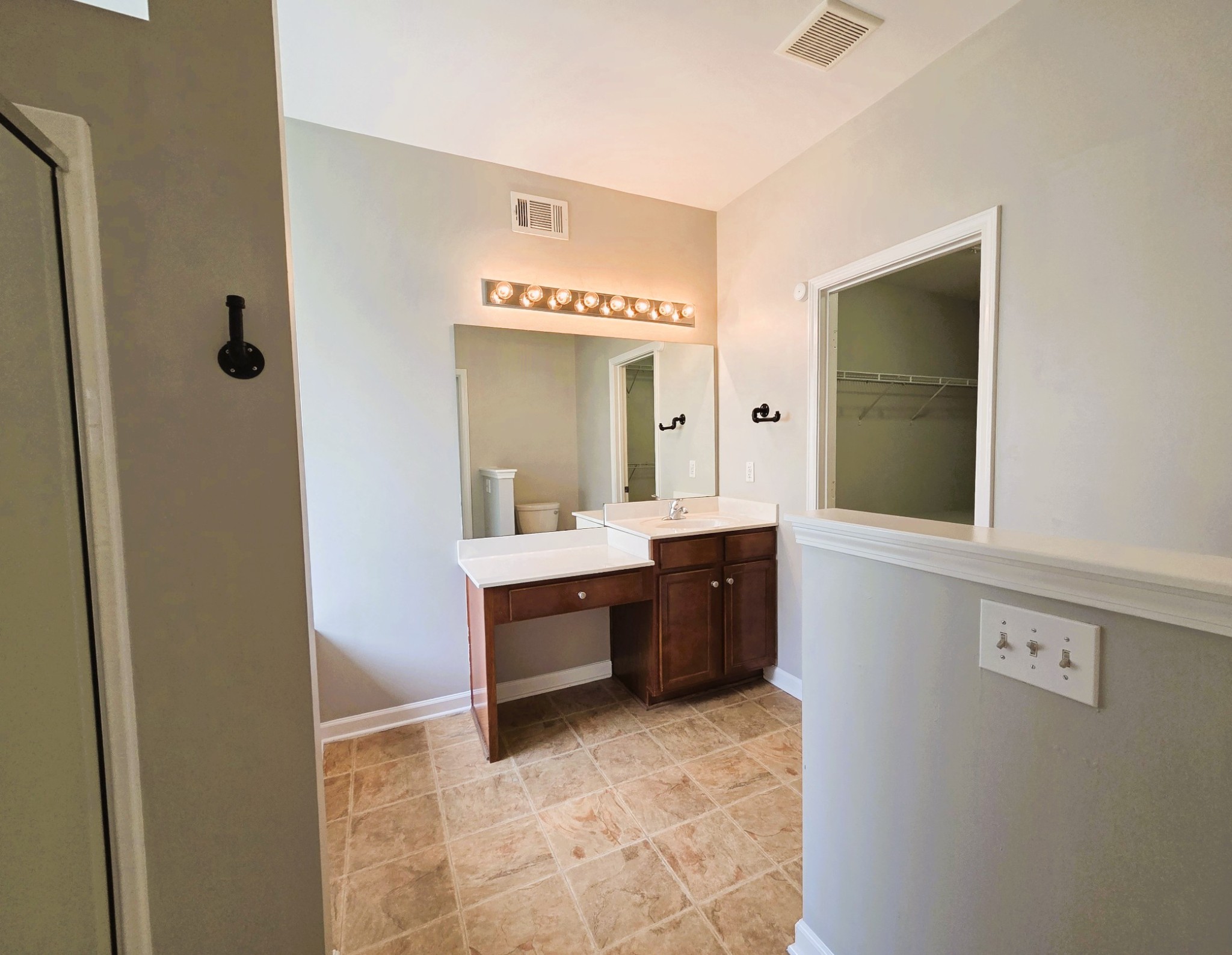 4213 Longfellow Drive Nashville TN 37214