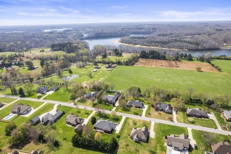 192 Bell Dr, W Winchester TN 37398