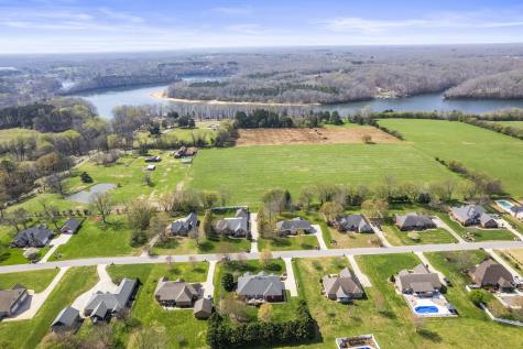 192 Bell Dr, W Winchester TN 37398