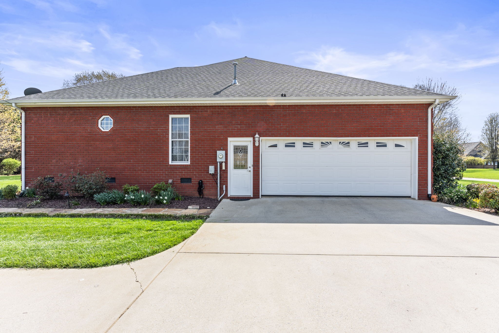 192 Bell Dr, W Winchester TN 37398