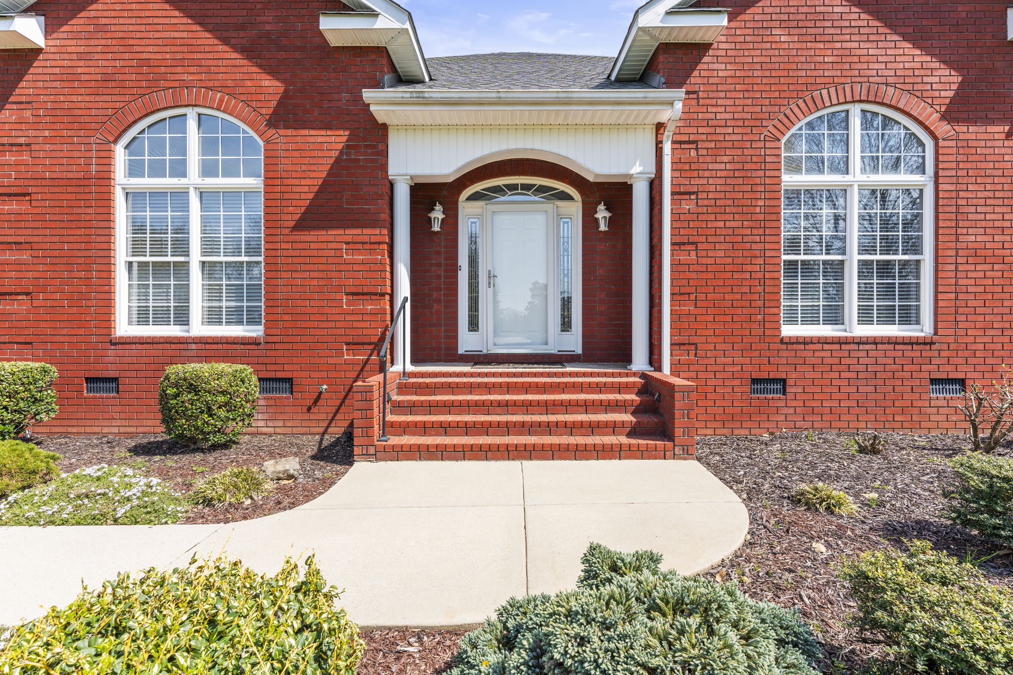 192 Bell Dr, W Winchester TN 37398