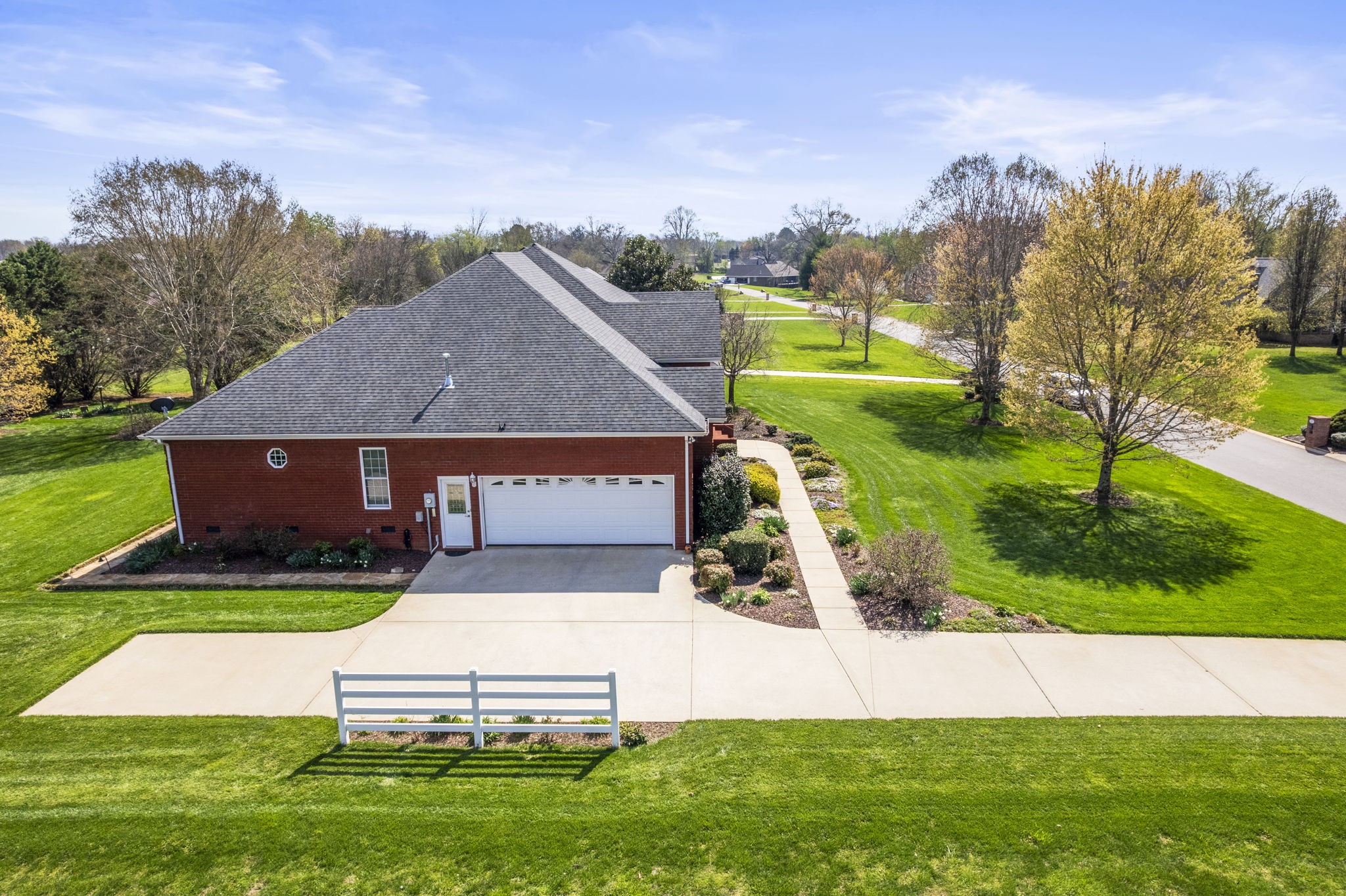 192 Bell Dr, W Winchester TN 37398