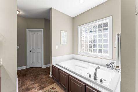 192 Bell Dr, W Winchester TN 37398
