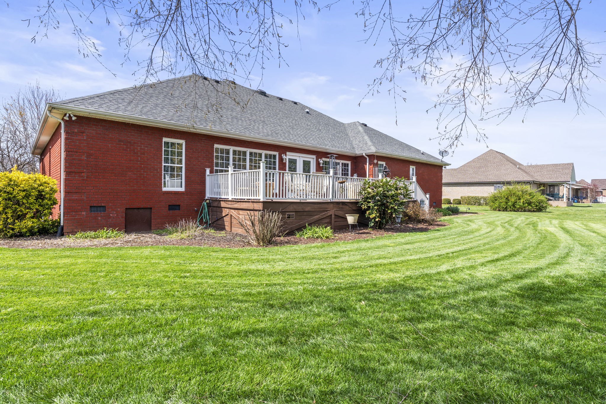 192 Bell Dr, W Winchester TN 37398