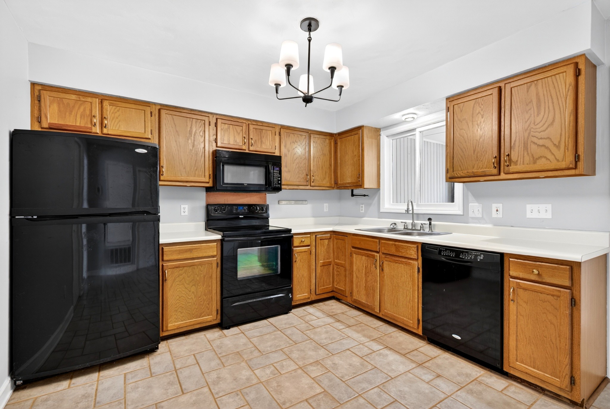 528 Williamsburg Drive Nashville TN 37214