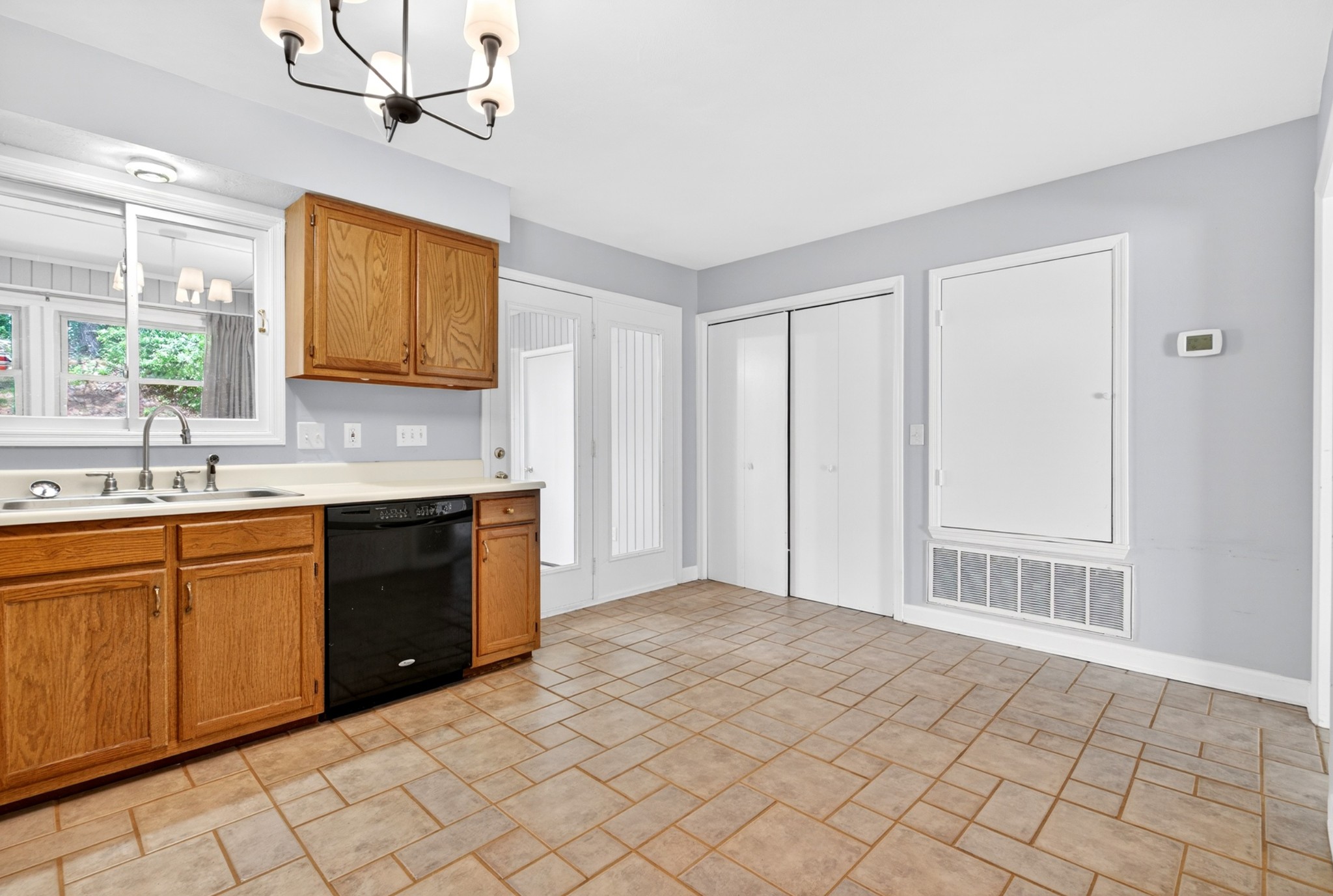528 Williamsburg Drive Nashville TN 37214