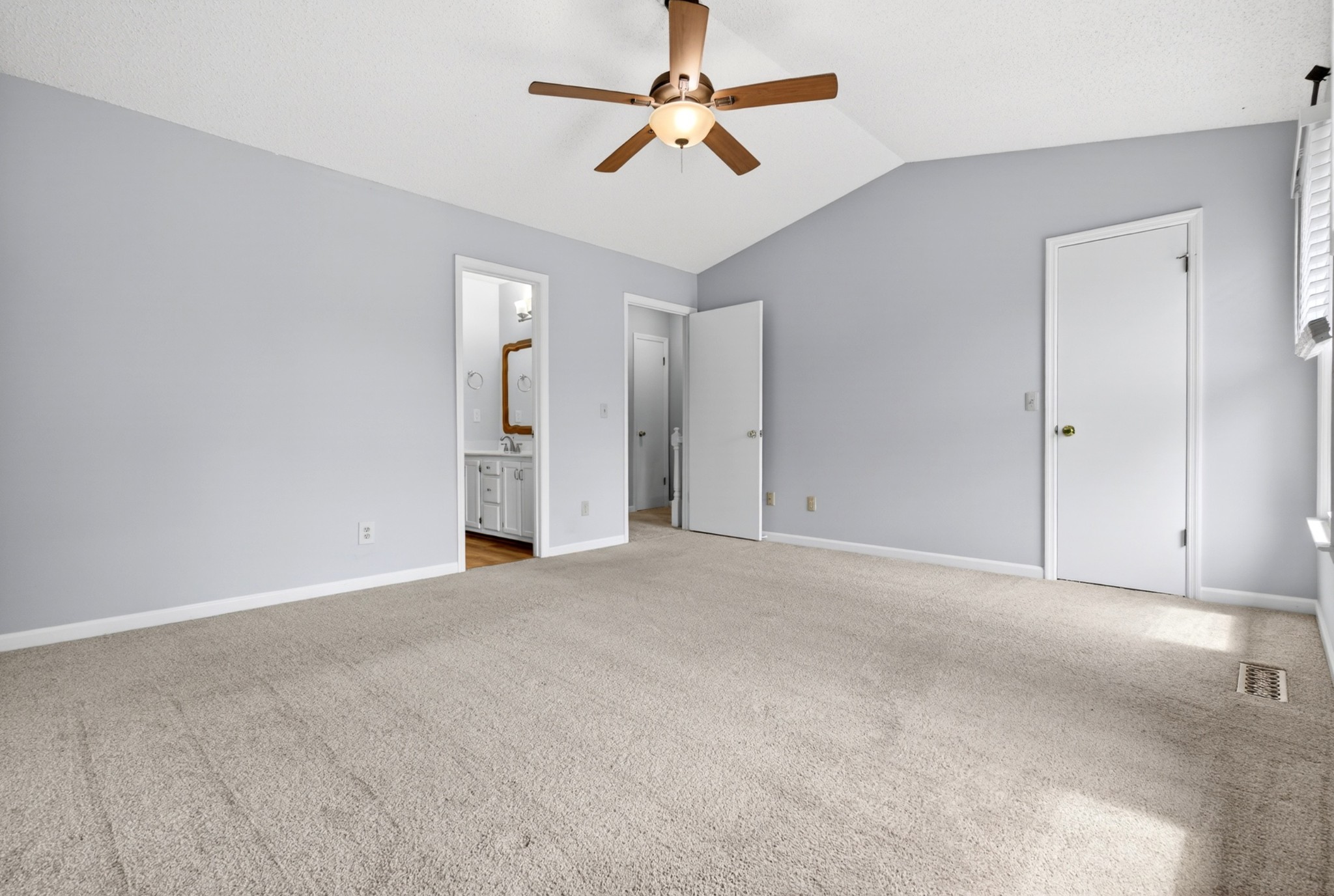 528 Williamsburg Drive Nashville TN 37214