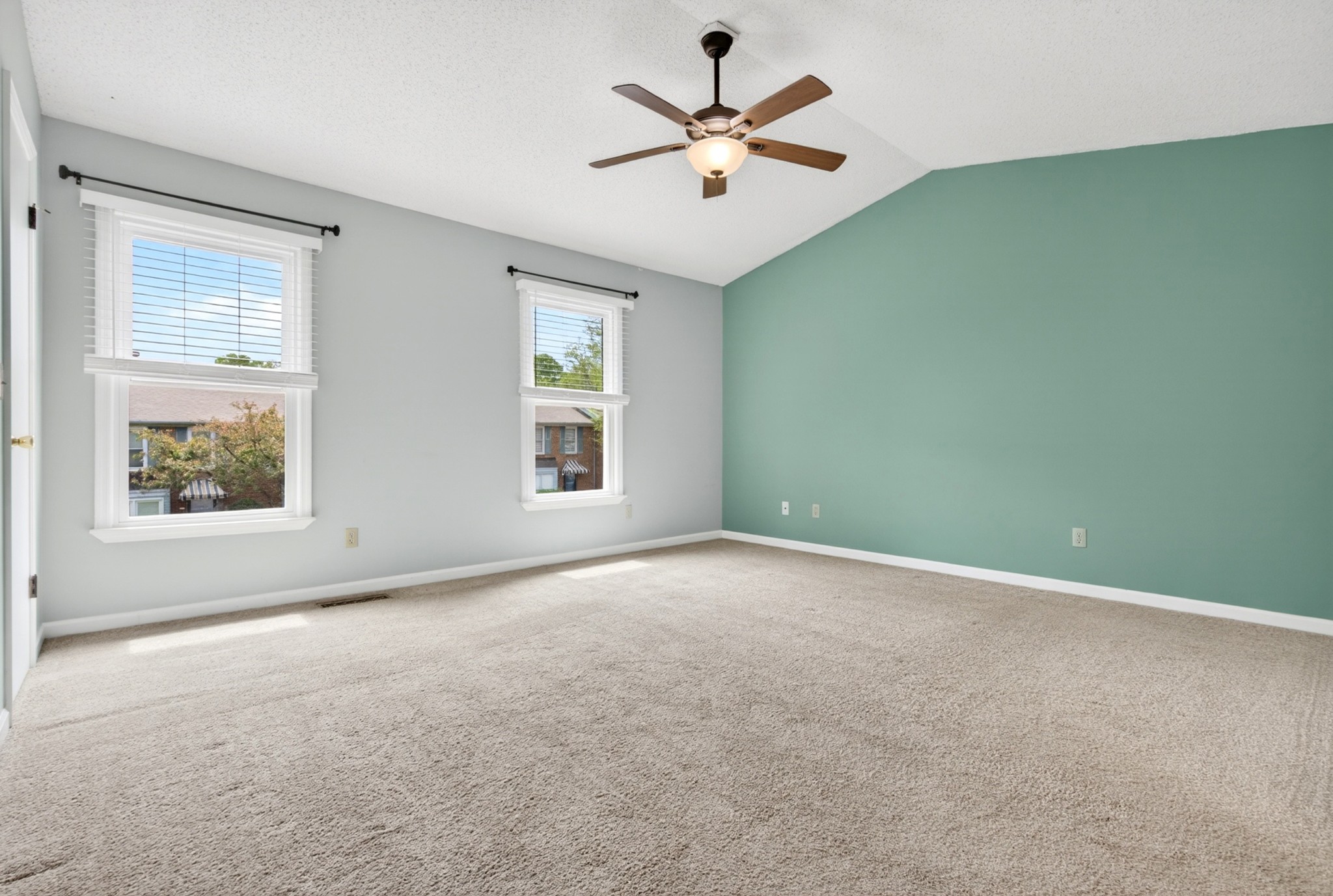 528 Williamsburg Drive Nashville TN 37214