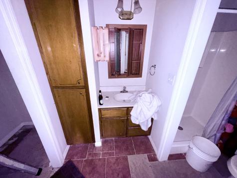 4 Front Street Normandy TN 37360