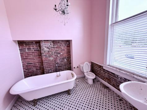 4 Front Street Normandy TN 37360