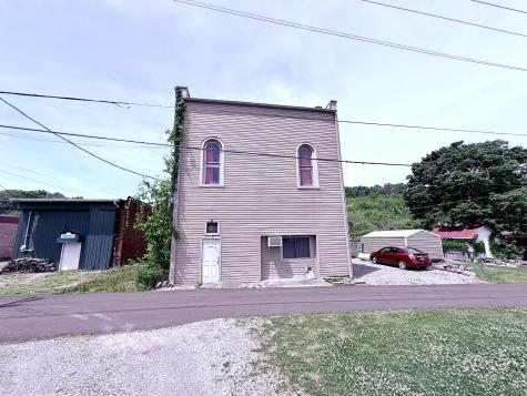 4 Front Street Normandy TN 37360