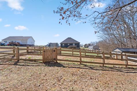 284 Caydras Way Lafayette TN 37083