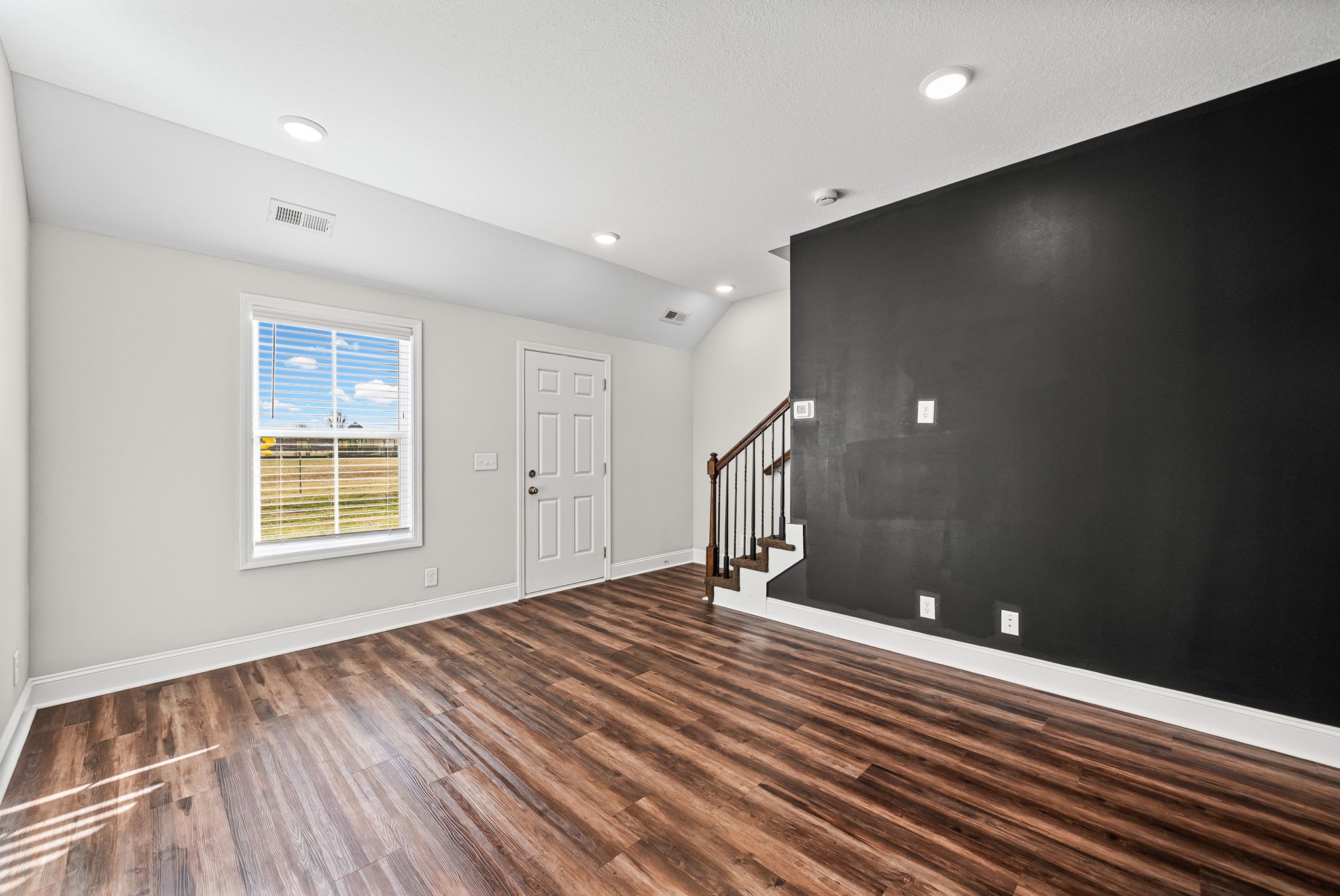 208 Drayton Drive Clarksville TN 37042