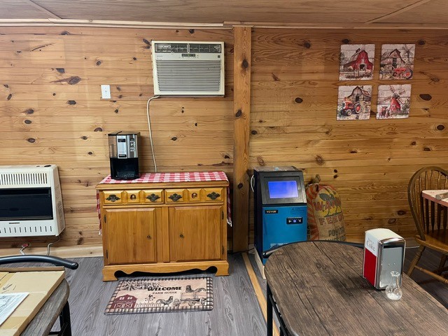 2007 Highway 100, W Centerville TN 37033