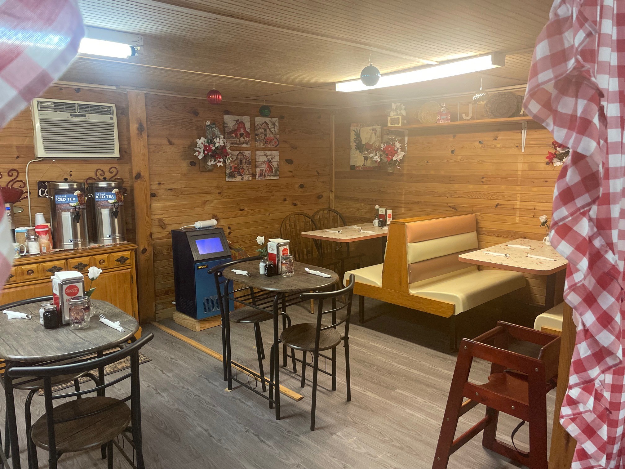 2007 Highway 100, W Centerville TN 37033