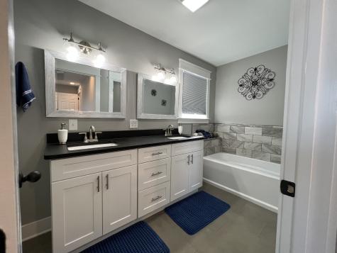 1951 Oak Grove Road Red Boiling Springs TN 37150