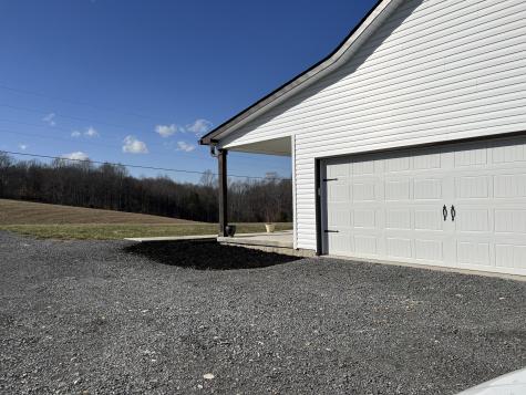 1951 Oak Grove Road Red Boiling Springs TN 37150