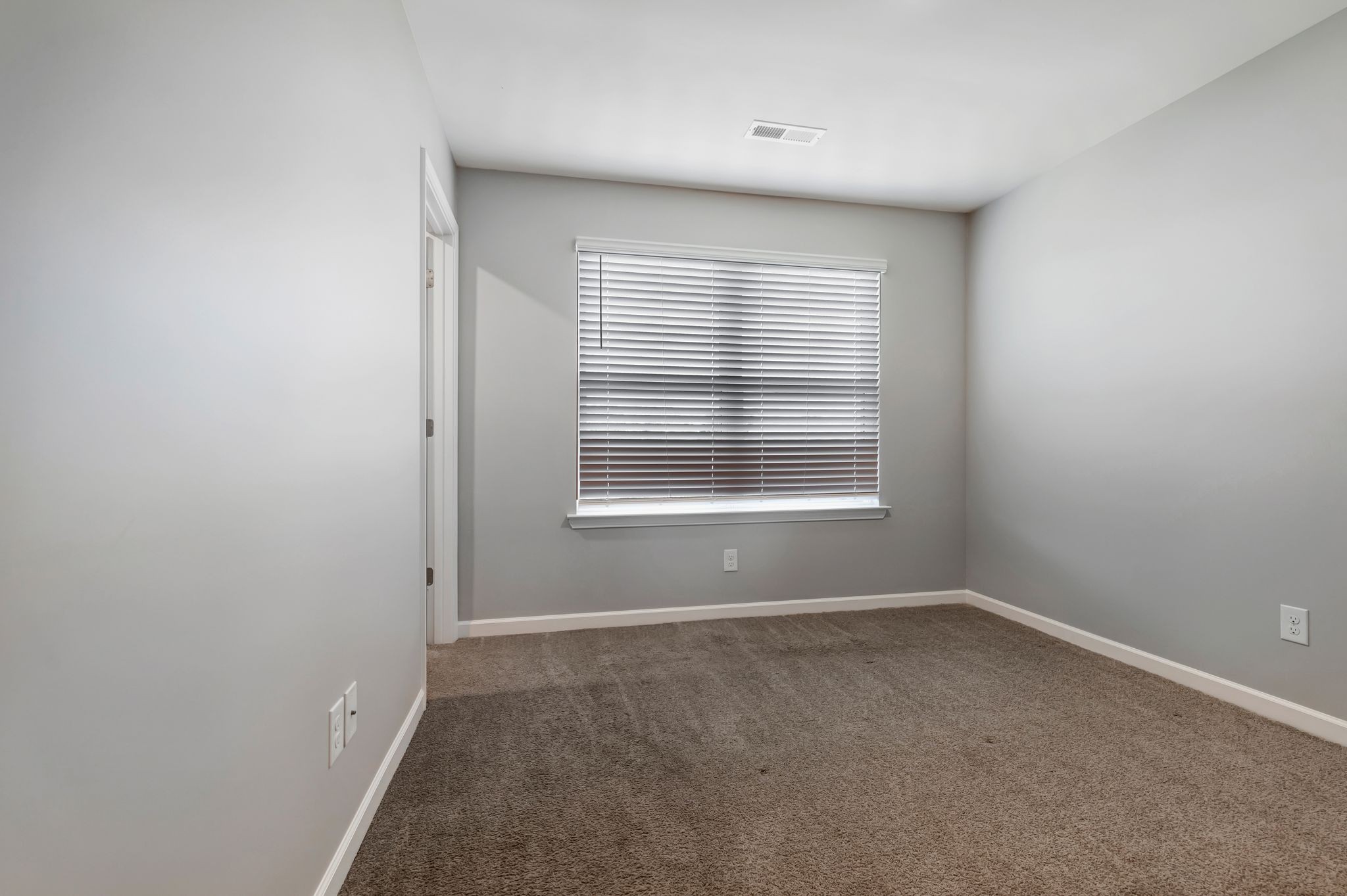 8066 Logan Drive La Vergne TN 37086