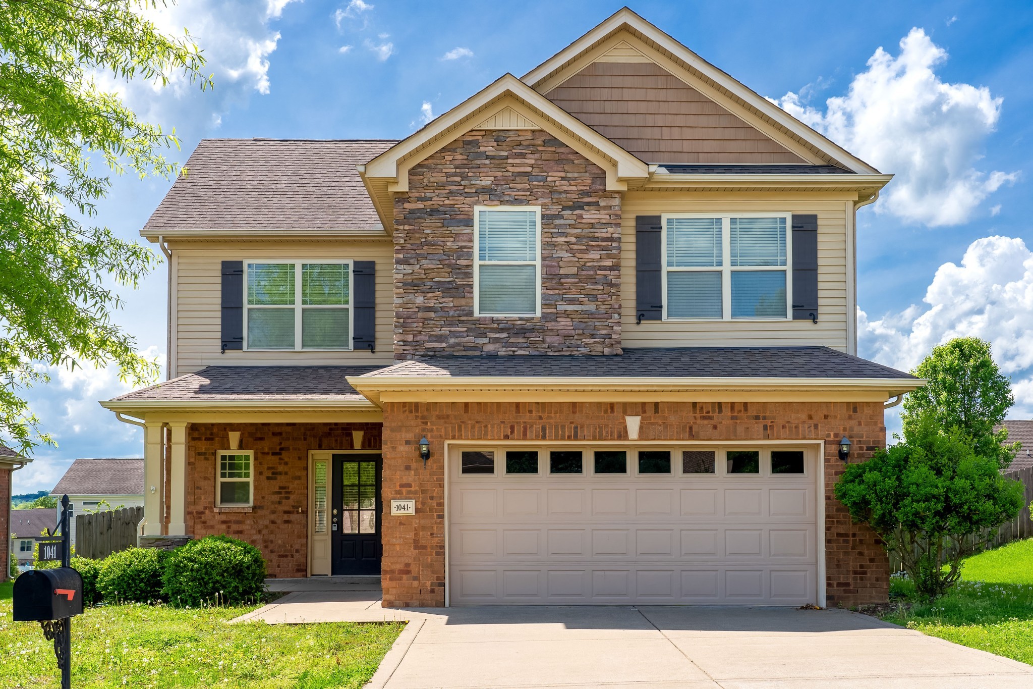 1041 E Sagewood Drive Gallatin TN 37066