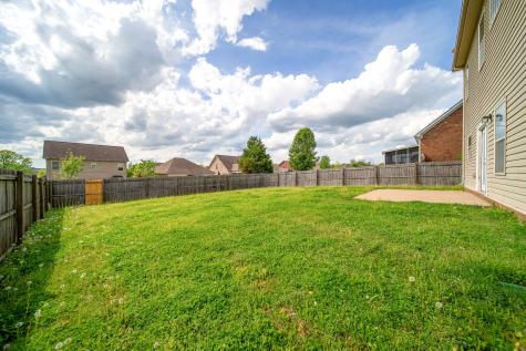 1041 E Sagewood Drive Gallatin TN 37066