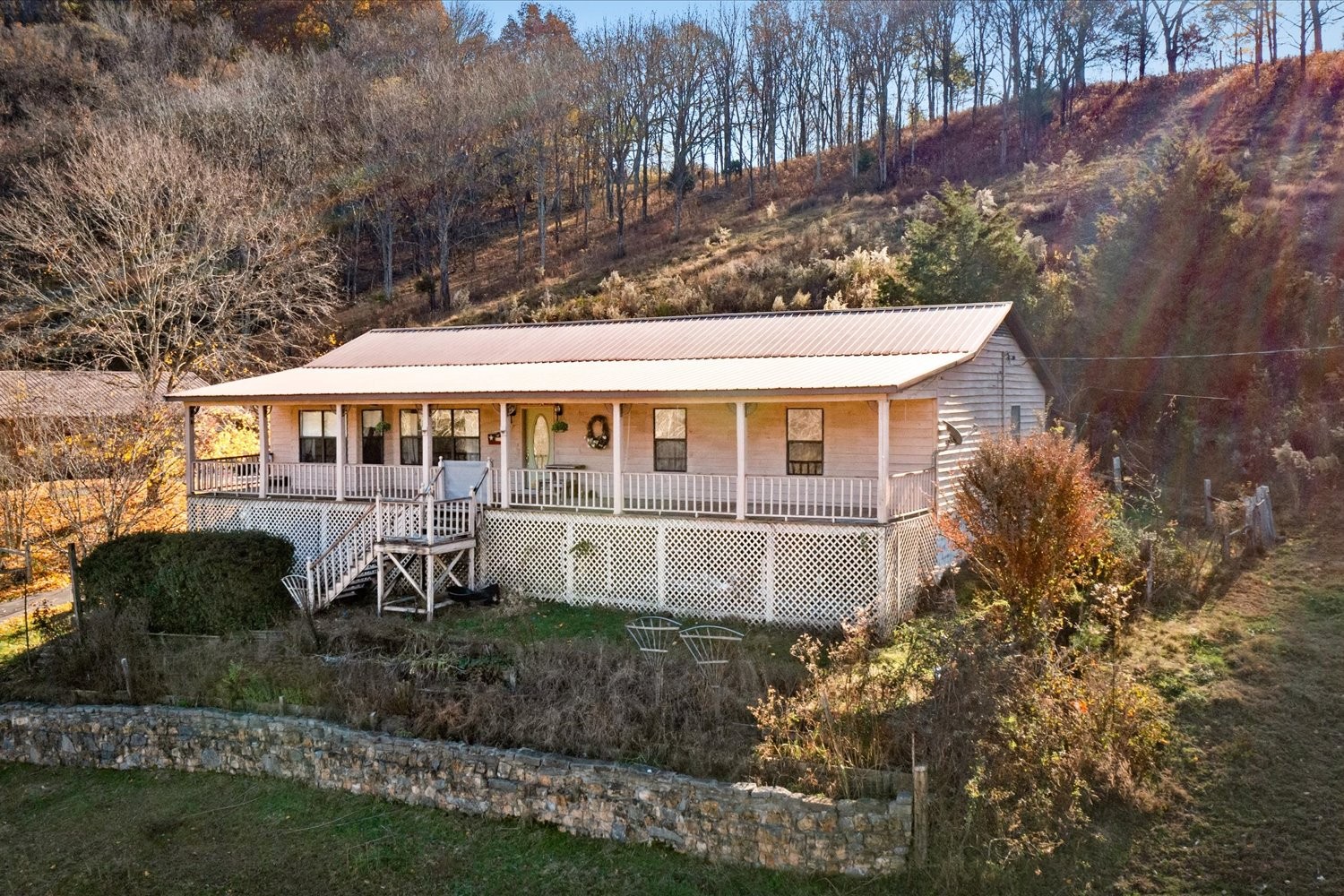 3885 Delina Road Cornersville TN 37047