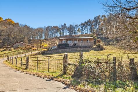 3885 Delina Road Cornersville TN 37047