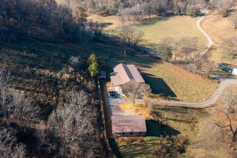 3885 Delina Road Cornersville TN 37047
