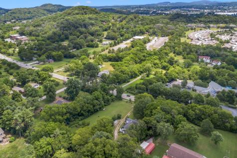 517 Franklin Road Franklin TN 37069
