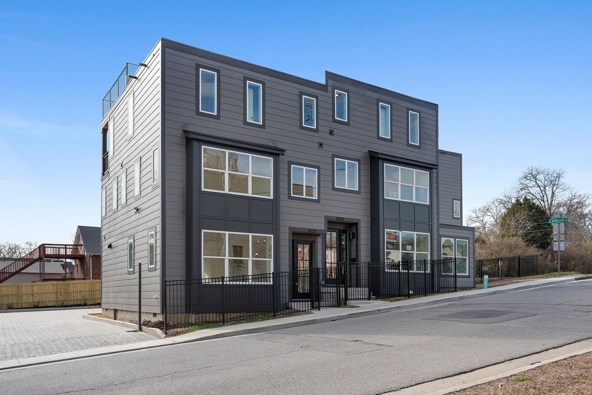 3121 River Drive Nashville TN 37218