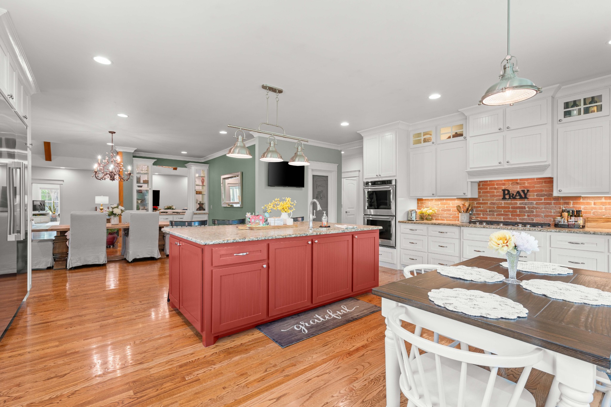 587A Douglas Lane Gallatin TN 37066