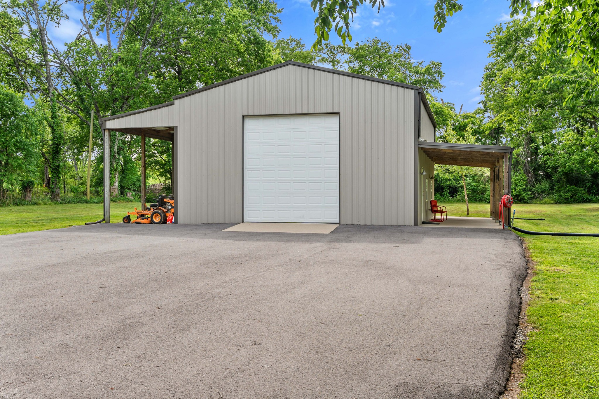 587A Douglas Lane Gallatin TN 37066