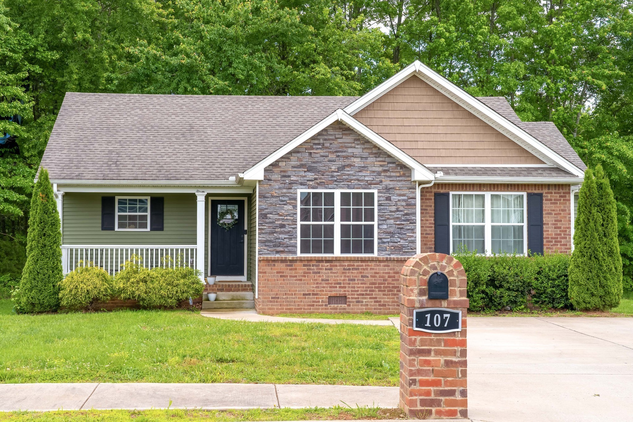 107 Tanesha Court Portland TN 37148