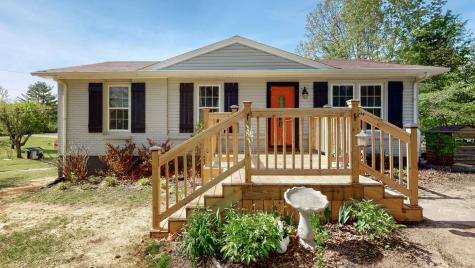 1304 Breeze Lane Clarksville TN 37040