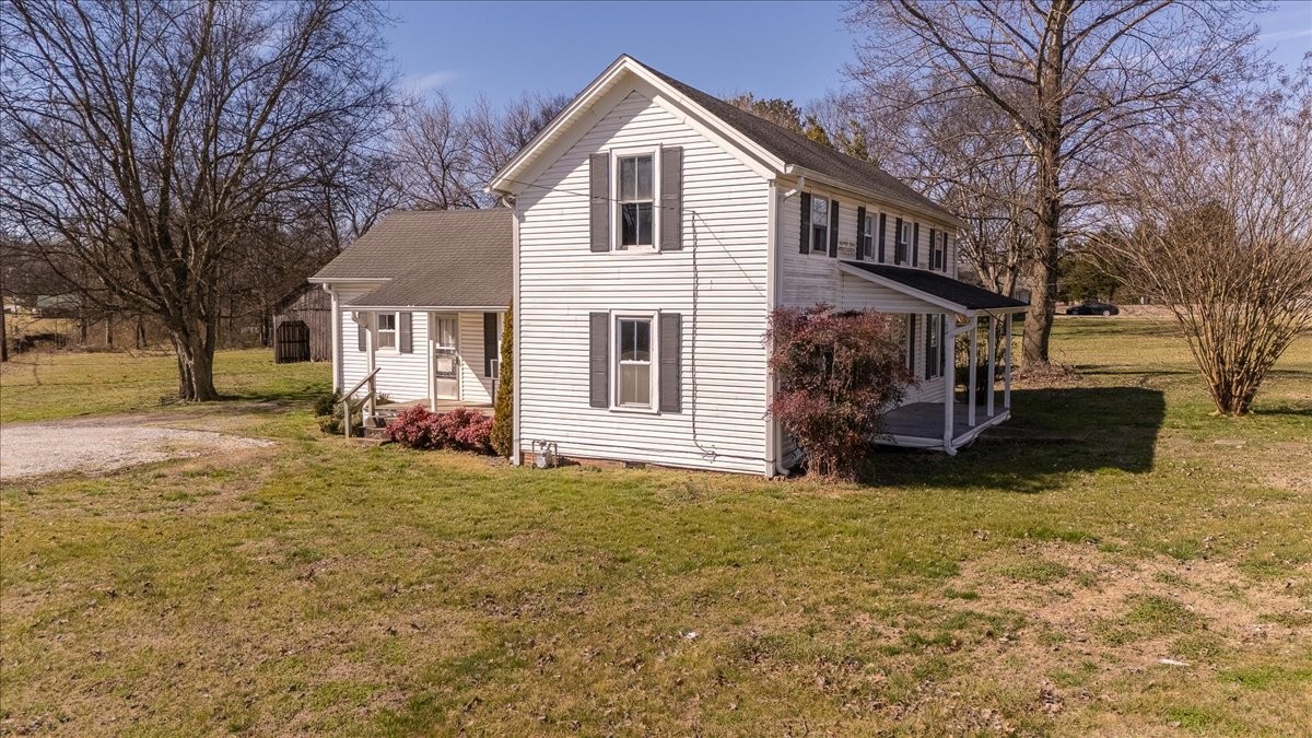 202 Vine Street Loretto TN 38469