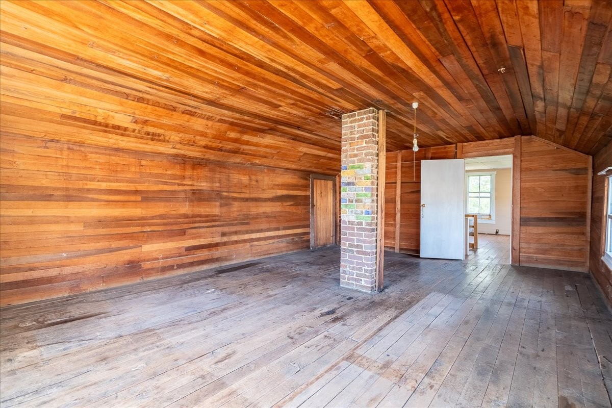 202 Vine Street Loretto TN 38469