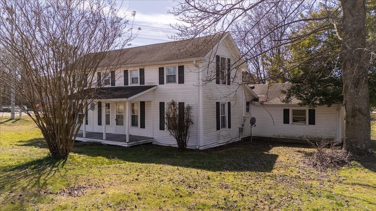 202 Vine Street Loretto TN 38469