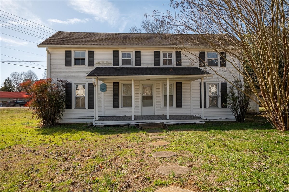 202 Vine Street Loretto TN 38469