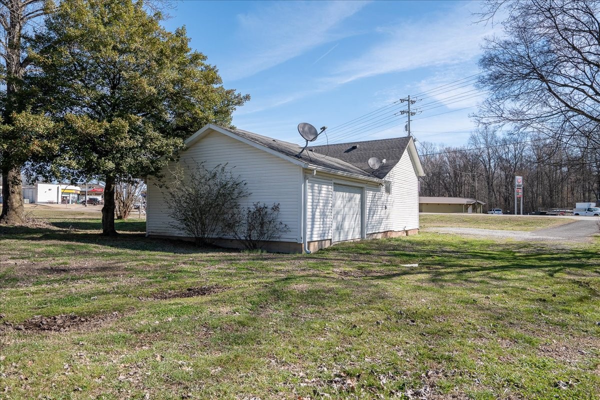 202 Vine Street Loretto TN 38469