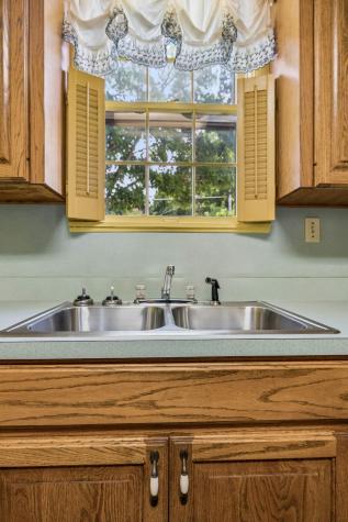 103 Cowan St, W Cowan TN 37318