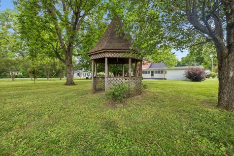 103 Cowan St, W Cowan TN 37318