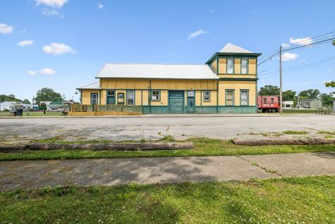 103 Cowan St, W Cowan TN 37318