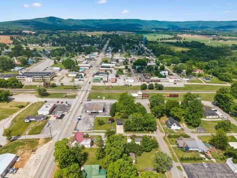 103 Cowan St, W Cowan TN 37318