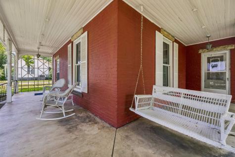 103 Cowan St, W Cowan TN 37318