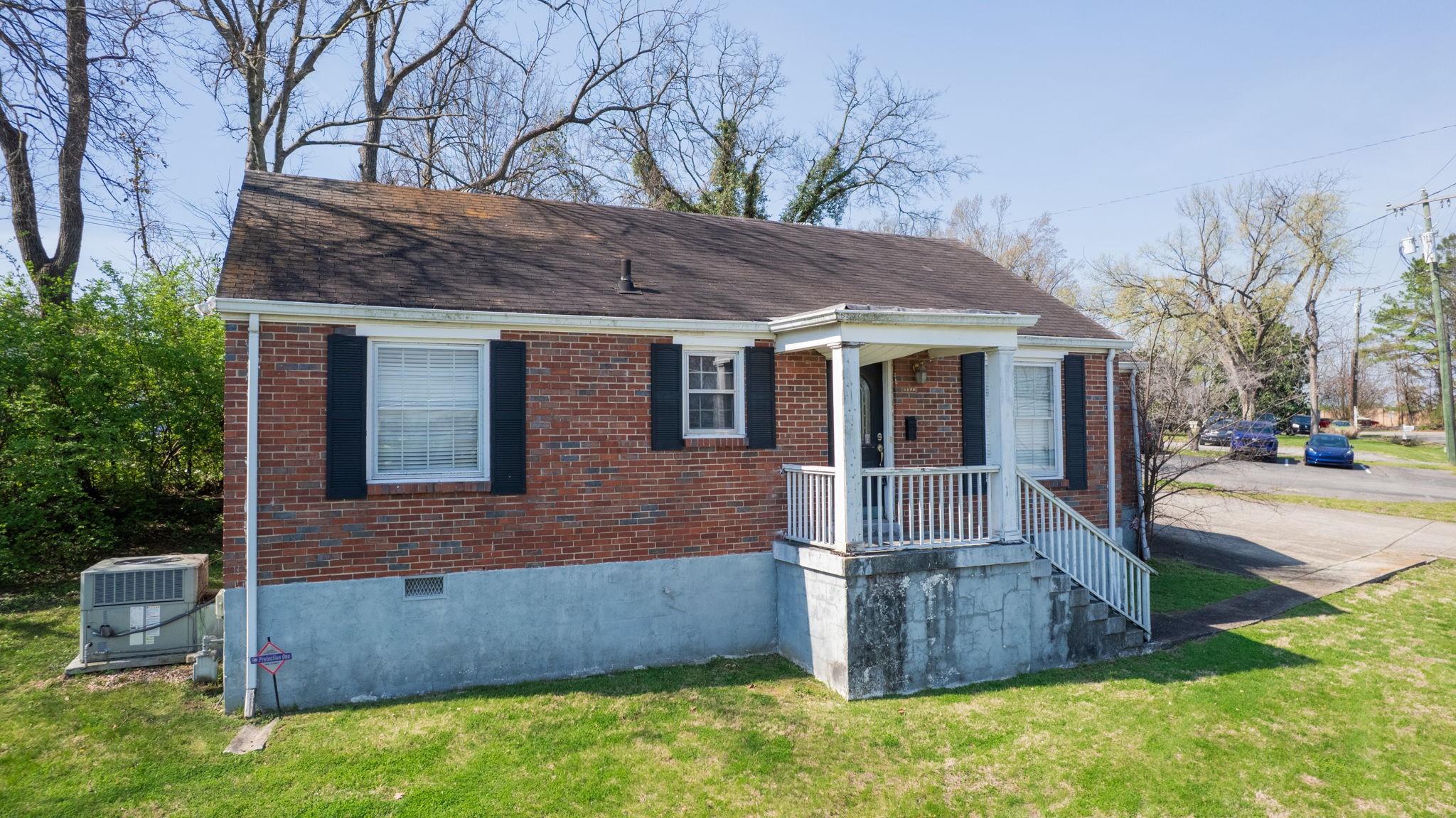 2727 Bransford Avenue Nashville TN 37204