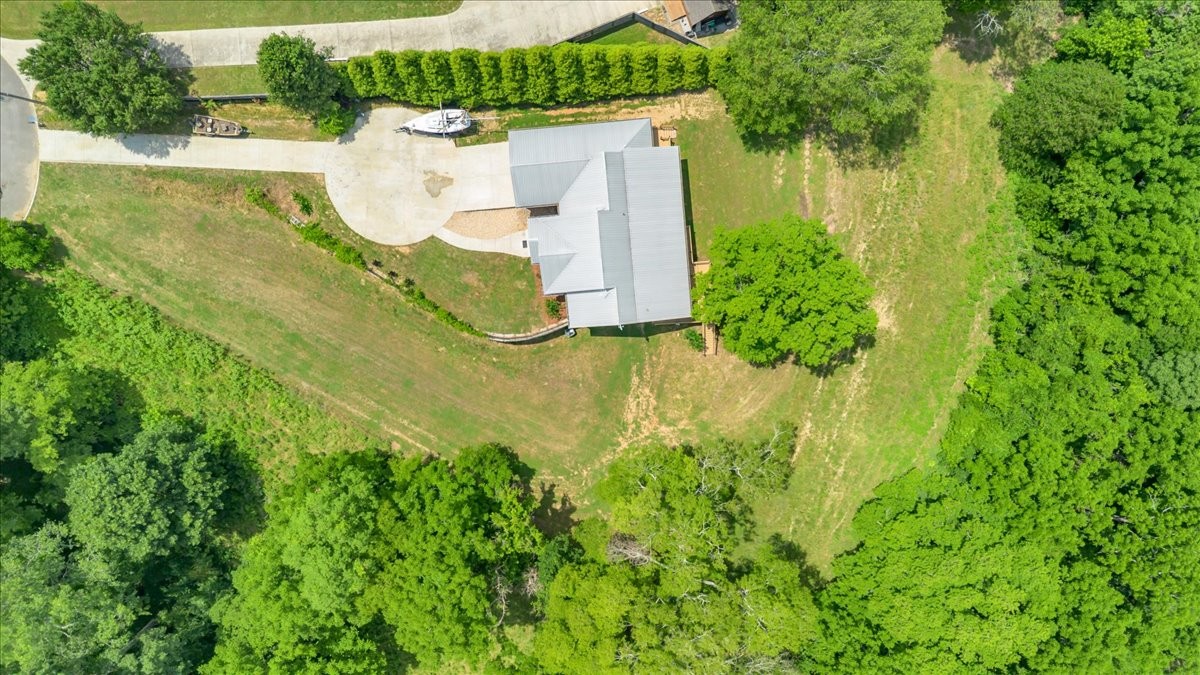 1174 Majors Cemetery Road Lynchburg TN 37352
