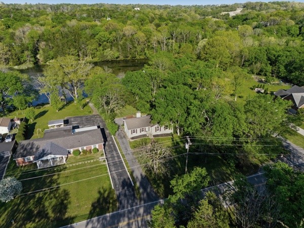 425 Lakeshore Drive Old Hickory TN 37138