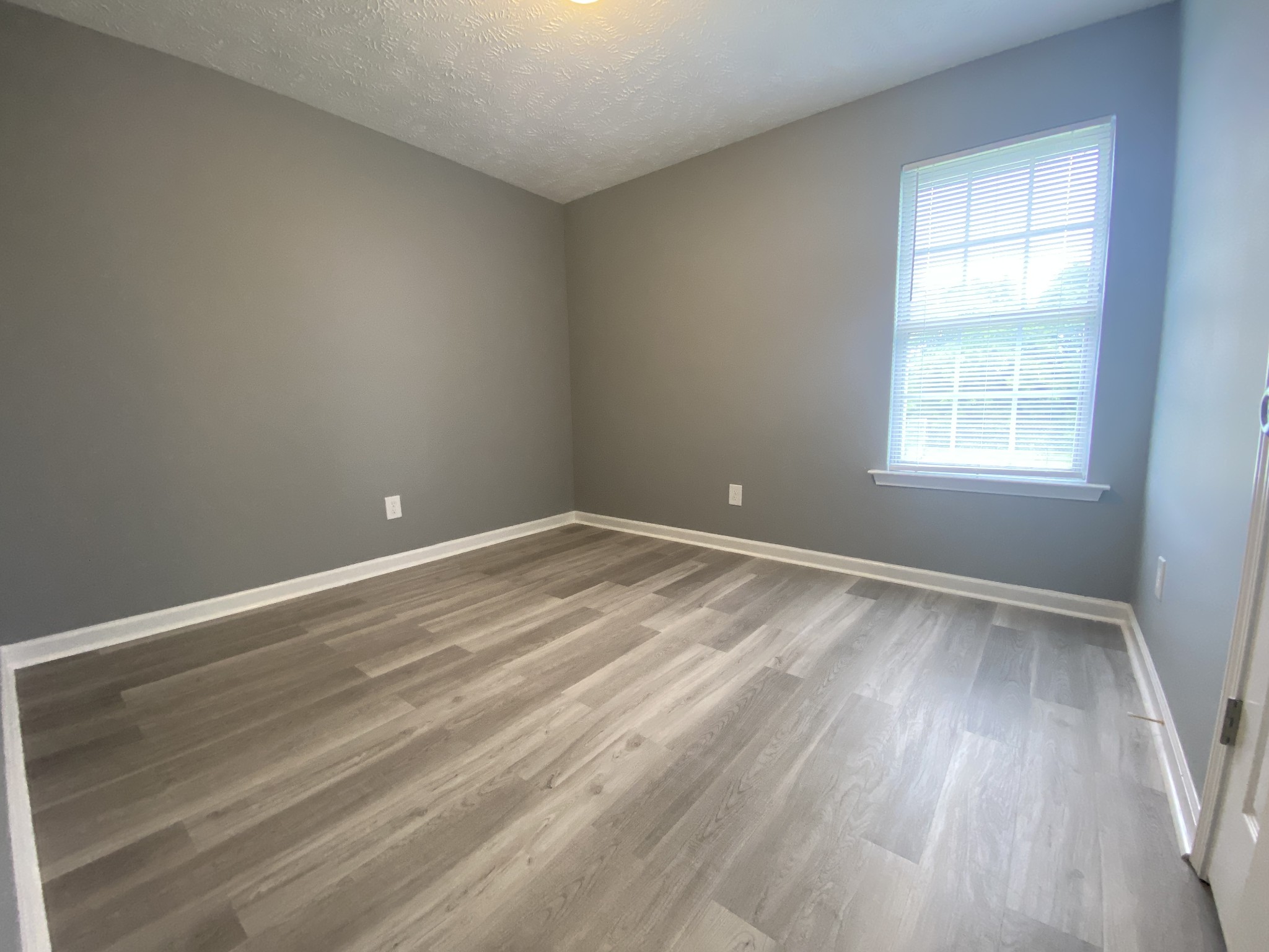 2909 Ridgewood Dr, NE Christiana TN 37037