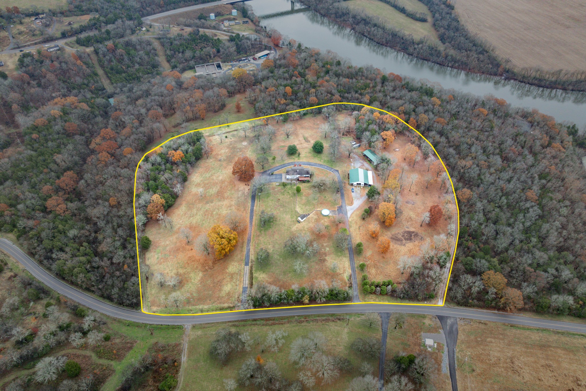 545 Puryears Bend Road Hartsville TN 37074