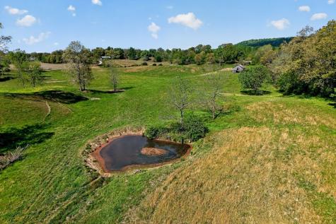 515 Jericho Road Quebeck TN 38579