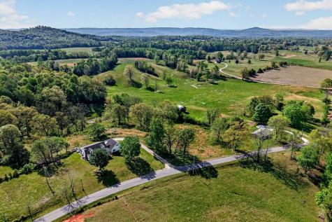 515 Jericho Road Quebeck TN 38579